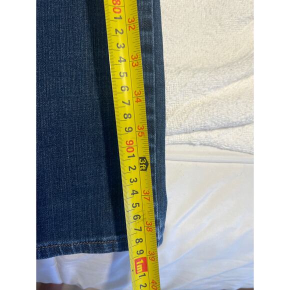 Levi’s Women’s 505 Straight Leg Blue Denim Jeans – Size 31x30 - Picture 7 of 8